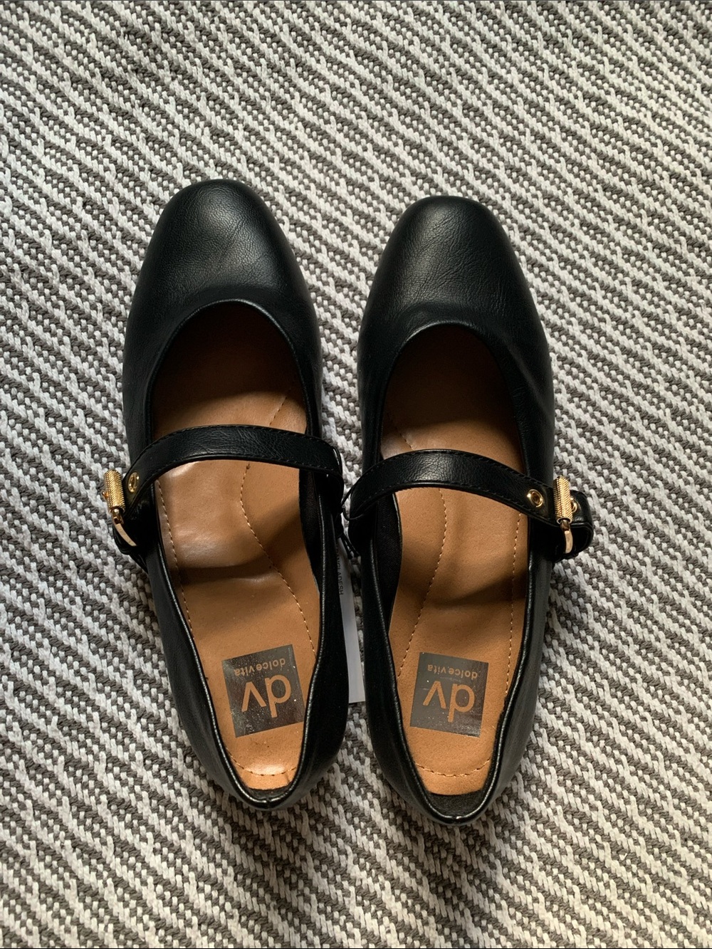 NWB DV dolce vita black buckled flats